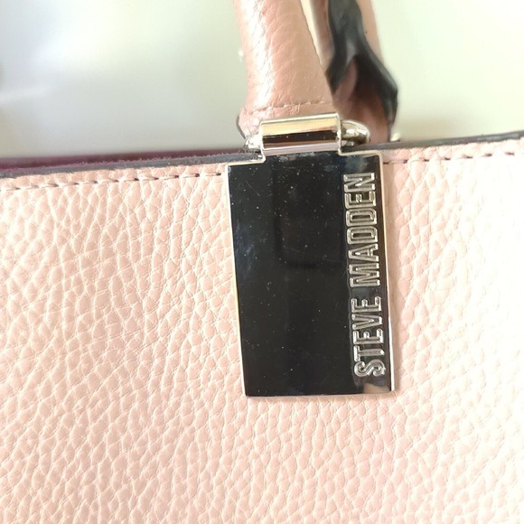 Steve Madden Crossbody Bag Purse Handbag Pink Blush Pebbled Logo - Picture 7 of 16